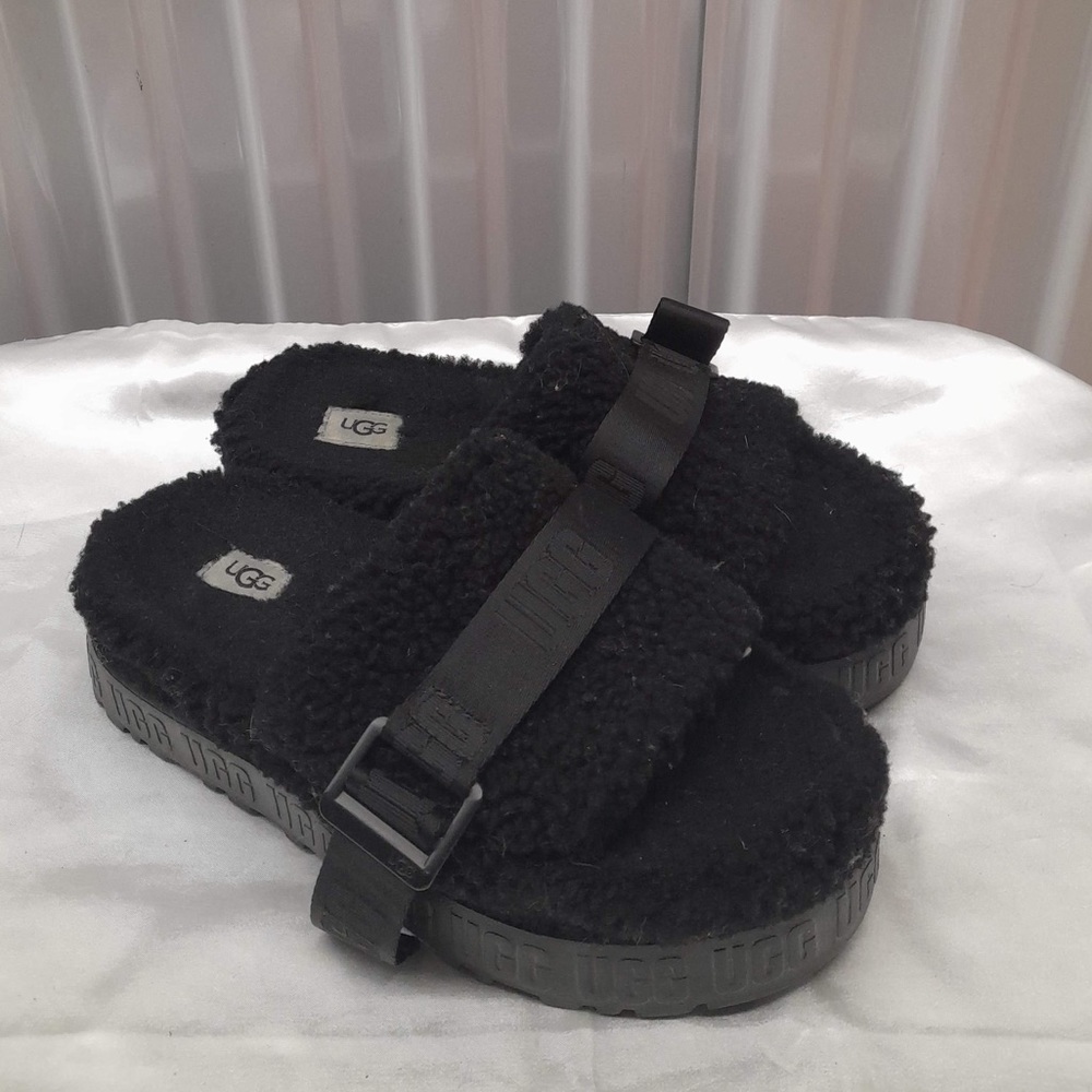 UGG FLUFFITA - Picture 2 of 9